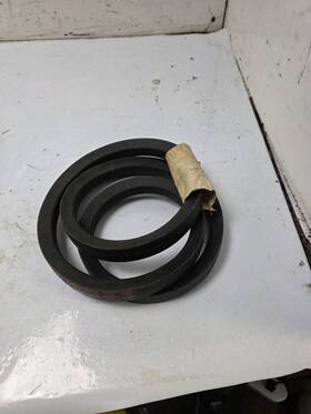 70804302 Agco V Belt