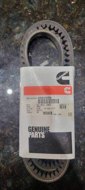 4982999 Cummins Genuine V Belt