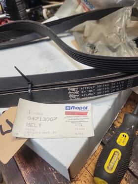 4713067 Mopar Belt