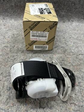 73370-52300-c1 Toyota 2012-2014 Yaris Rear Belt