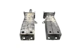 06-11 Mercedes CLS550 W219 Front Left & Right Bumper Reinforcement Bracket Oem. Fixed Price $84.00.
