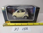 Maisto Smart Car Motorized 1:33 Scale Die Cast Model Off White & Gray With Box. Fixed Price $24.99.